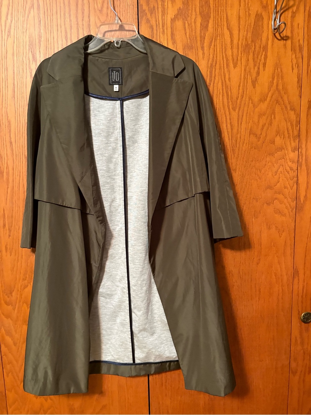 LTD Women’s Green Solid Trench Coat Jacket Collared Lightweight Mid-Length M